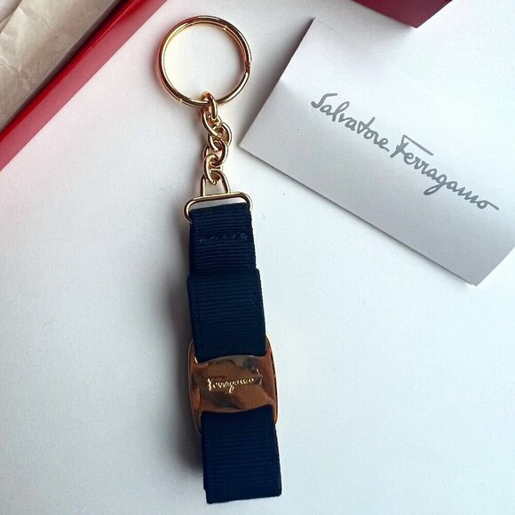 Ferragamo Timeless Vara Bow Key Chain Gift Navy Gold Logo NWOT - Picture 3 of 6